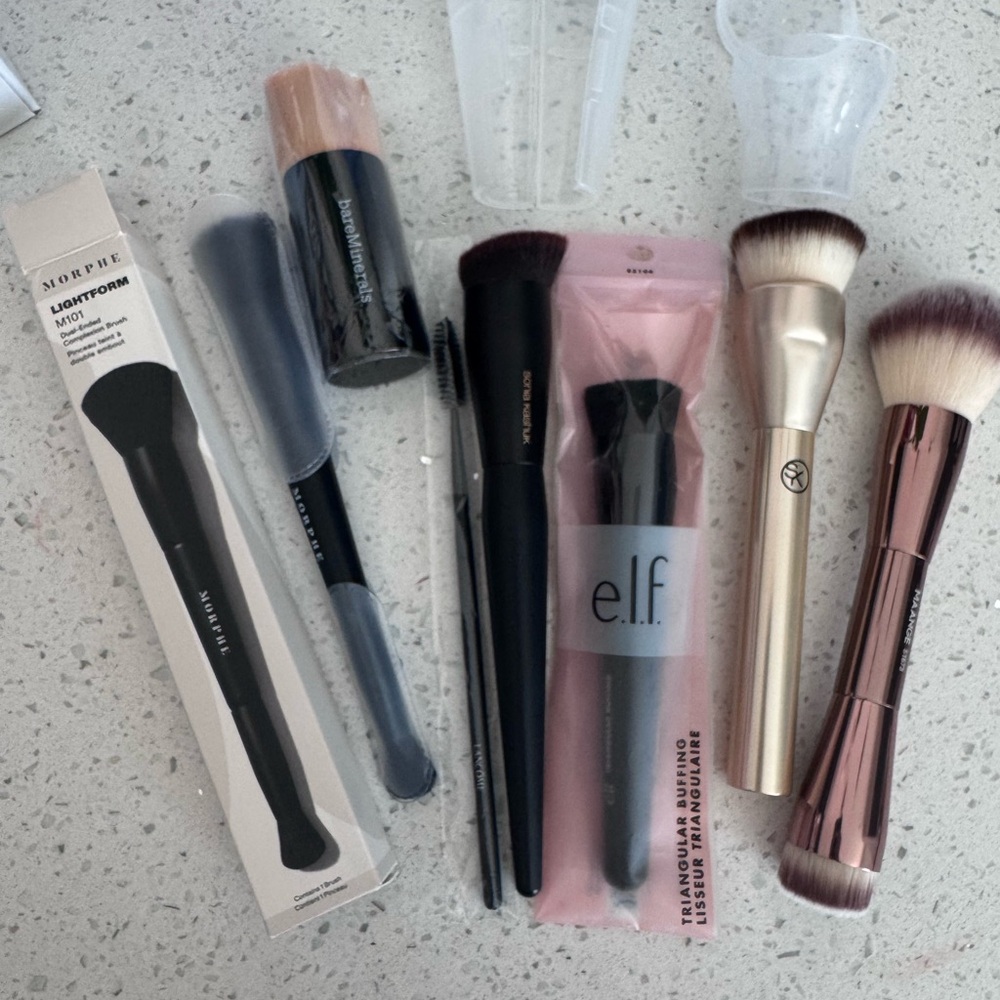 Professional Makeup Brush Set - various brands